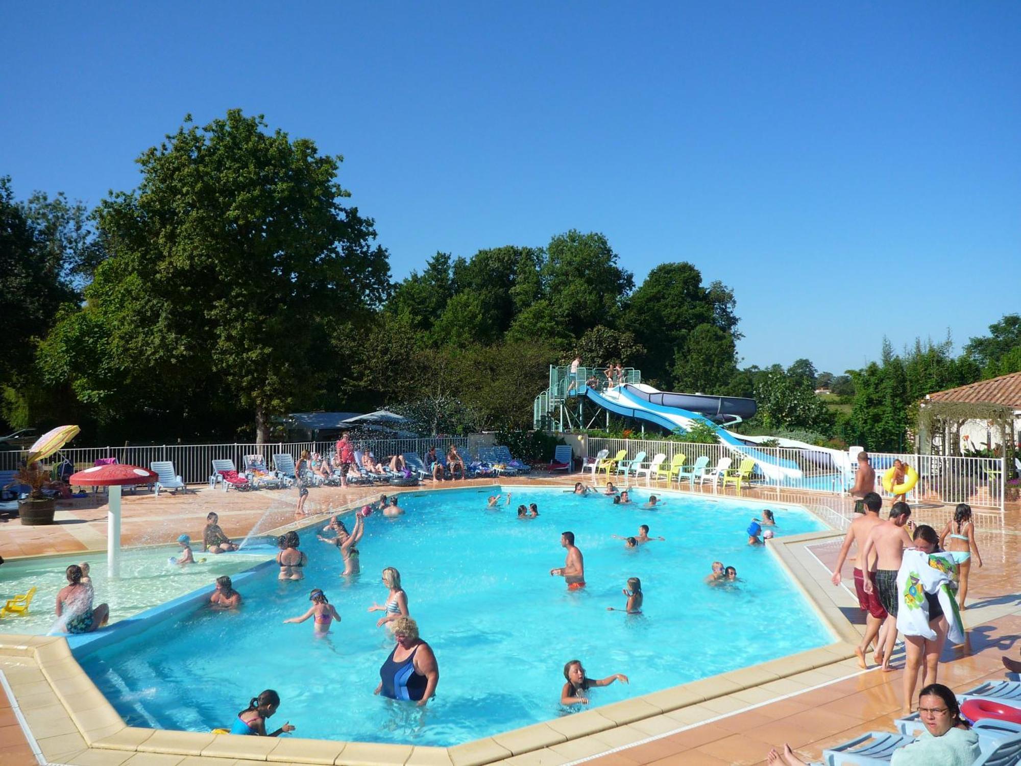 Camping Le Ragis Challans Exterior foto
