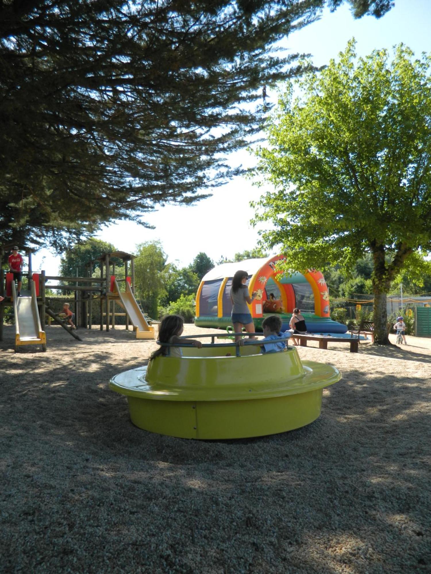 Camping Le Ragis Challans Exterior foto